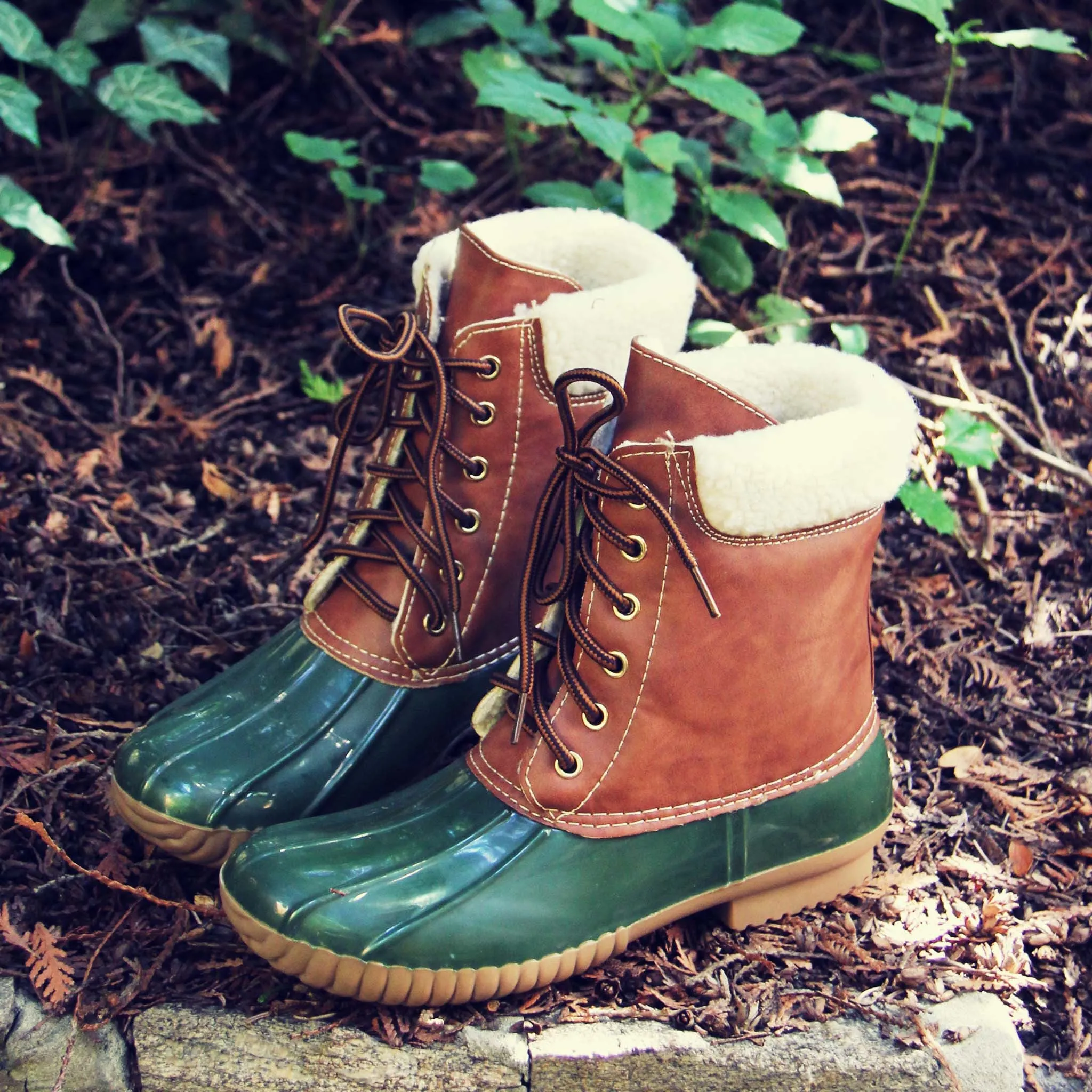 Alpine Pine Duck Boot in Olive