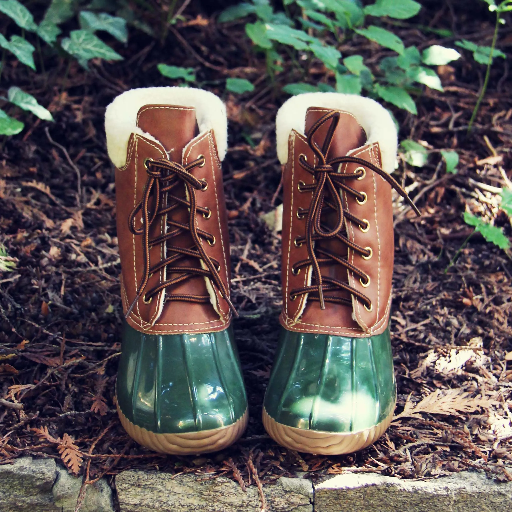 Alpine Pine Duck Boot in Olive