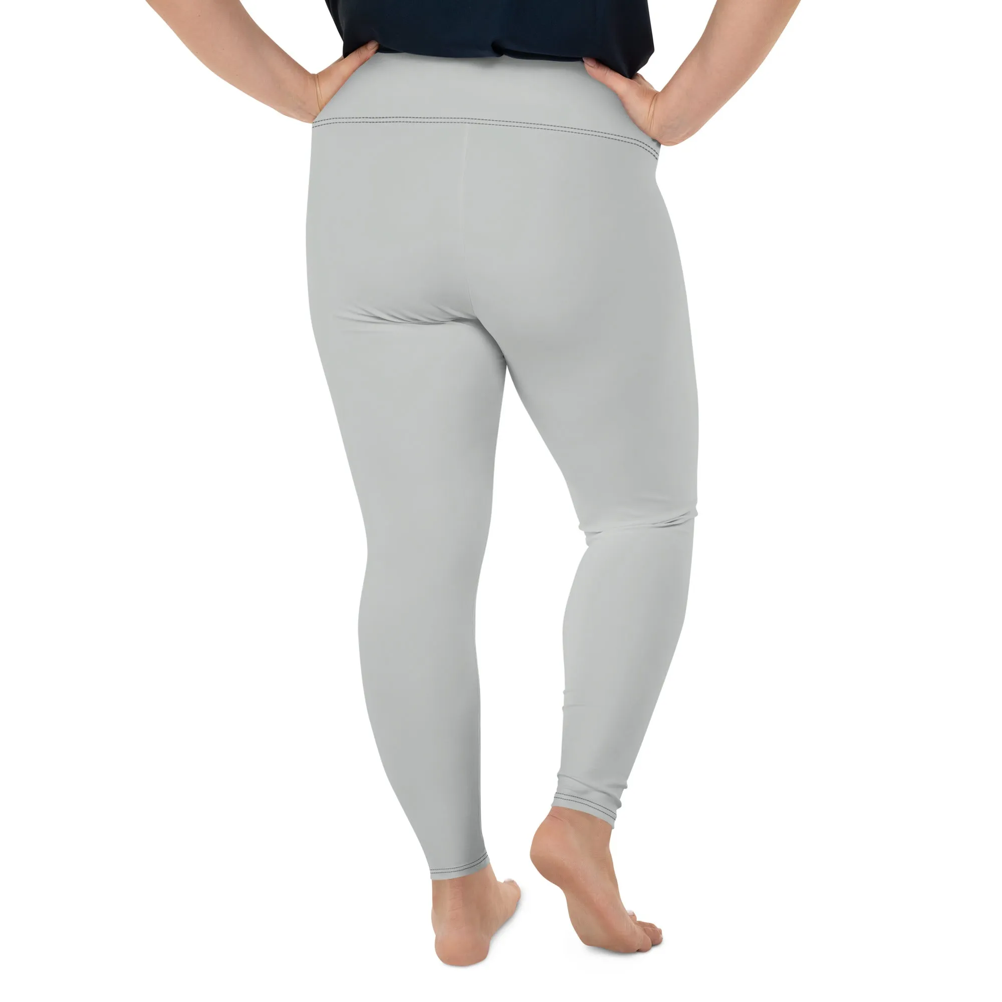 Curve Couture: Women's Plus Size Solid Color Yoga Leggings - Smoke