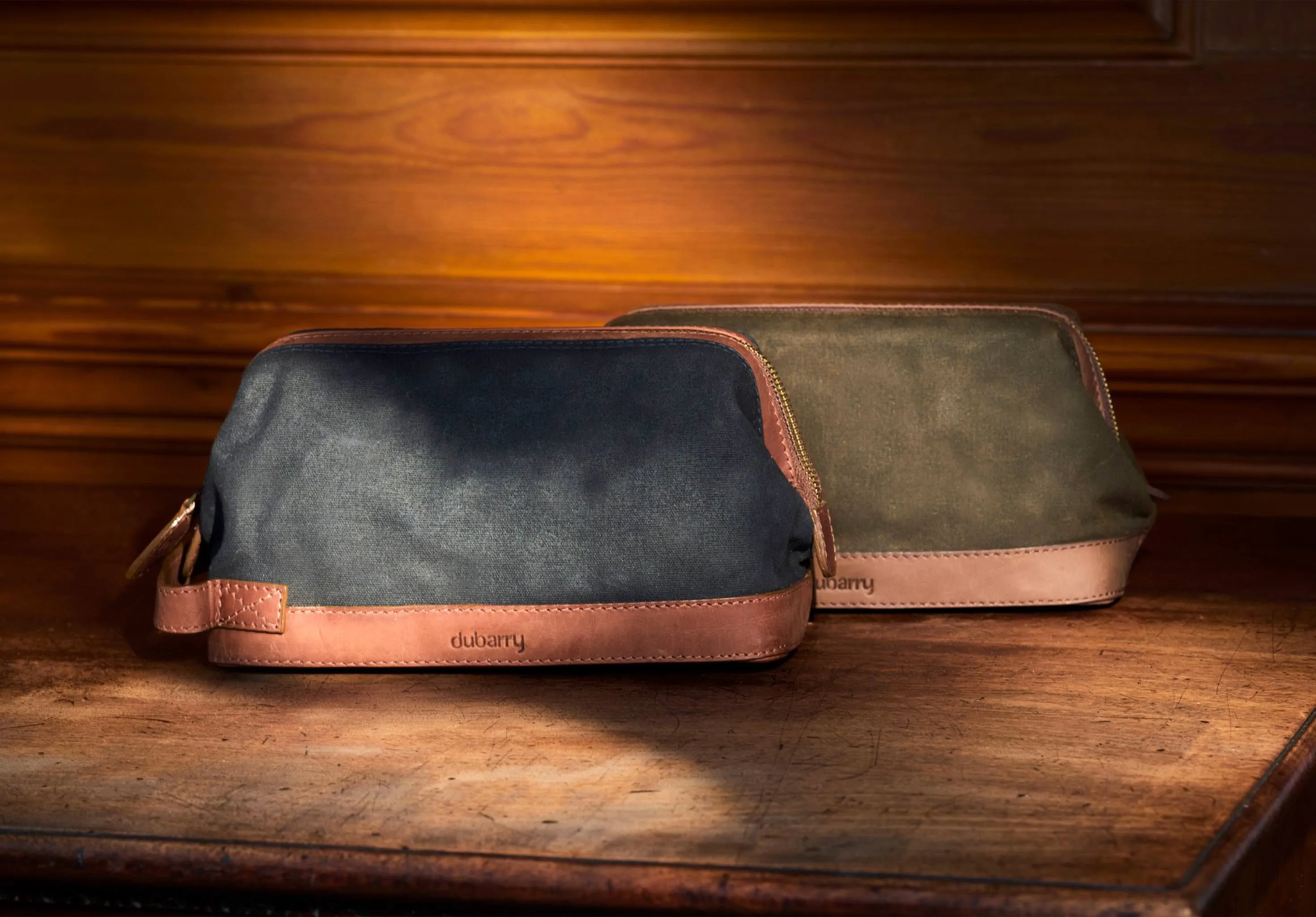 Newgrange Mens Wash Bag - Olive