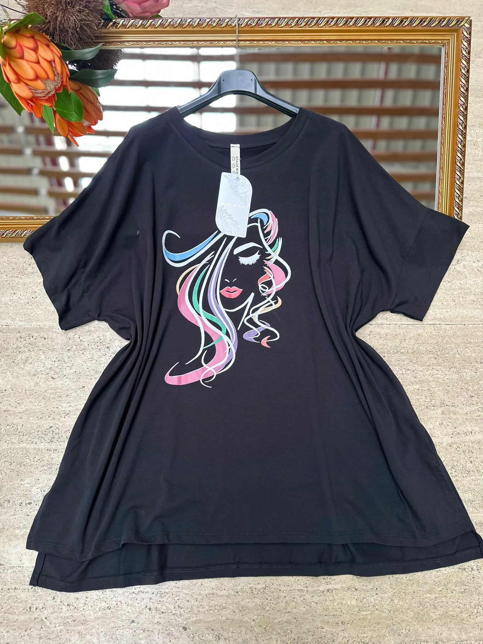 T-shirt comodo con stampa donna