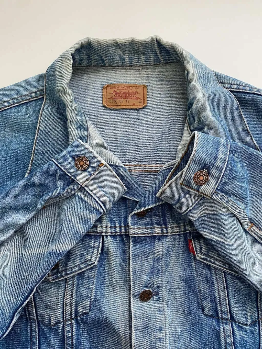 Vintage Levis denim jacket 70500 02 17 – Medium