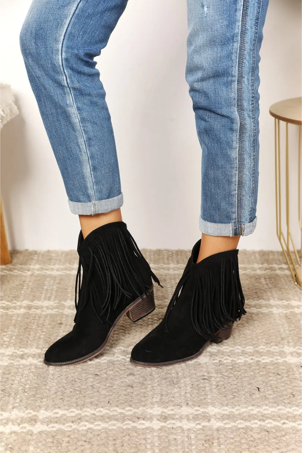 Women's Fringe Cowboy Western Ankle Boots in Black