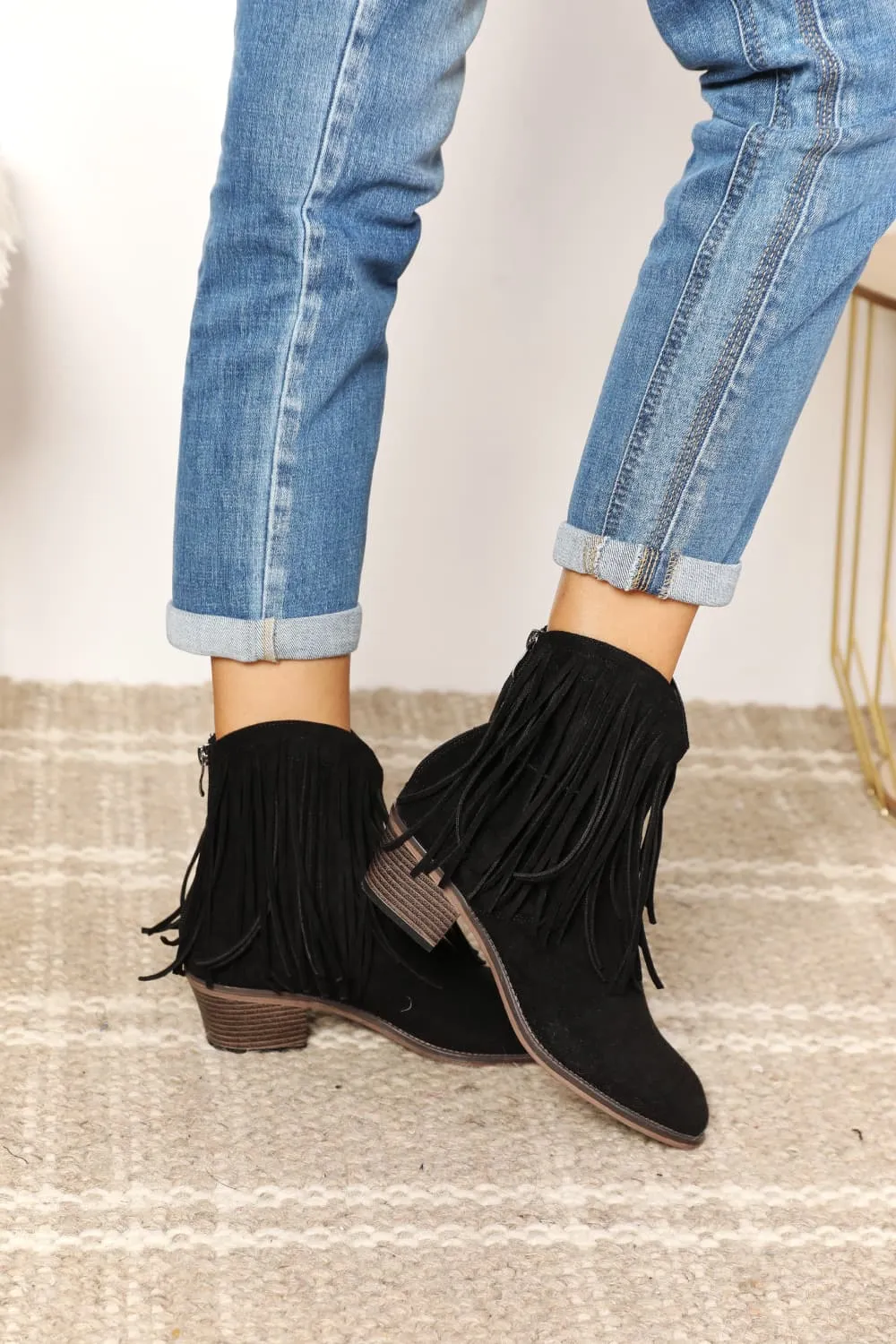 Women's Fringe Cowboy Western Ankle Boots in Black