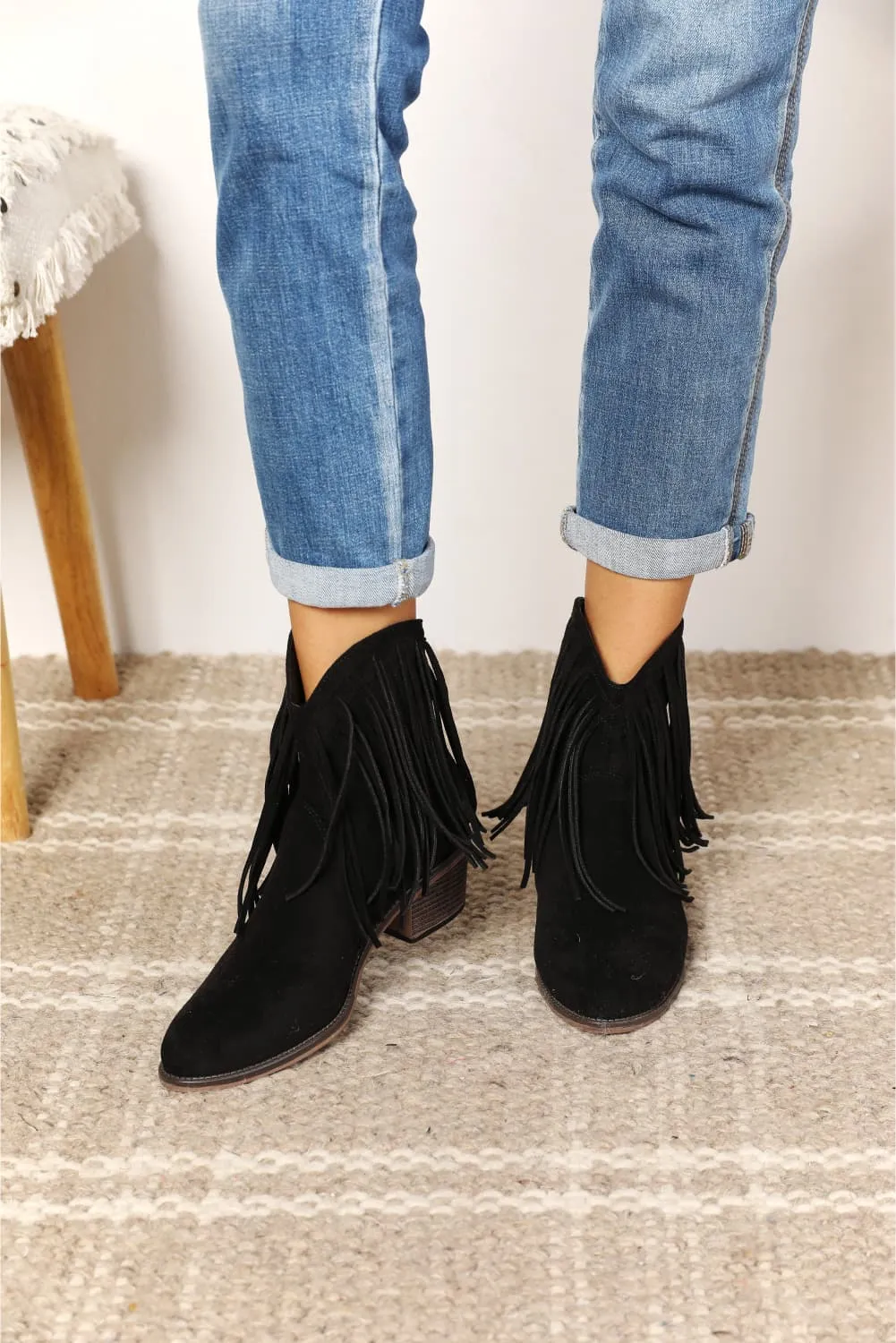 Women's Fringe Cowboy Western Ankle Boots in Black